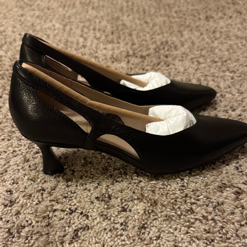 Naturalizer Black Cutout Heels